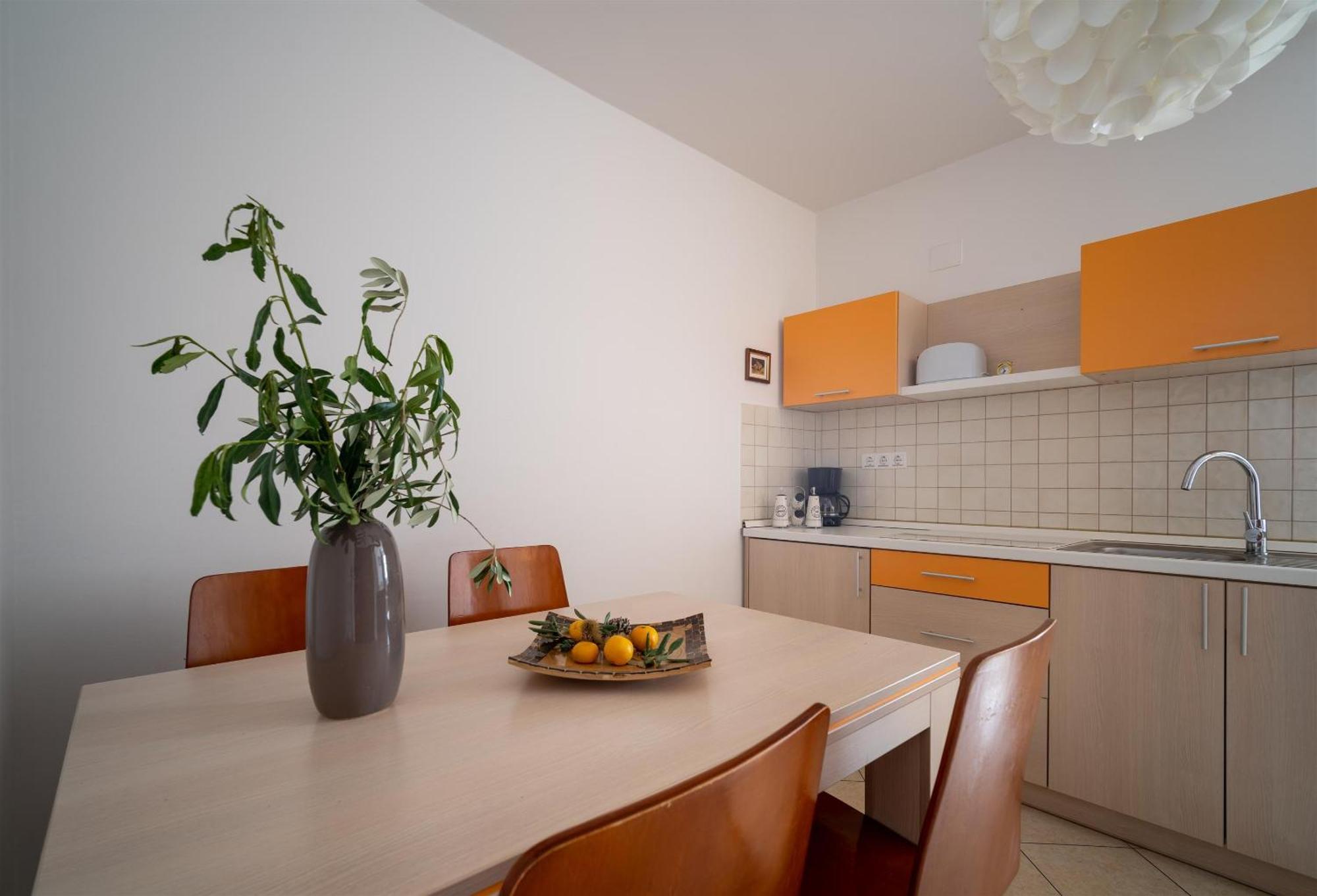 רוביני Apartments Valbruna מראה חיצוני תמונה