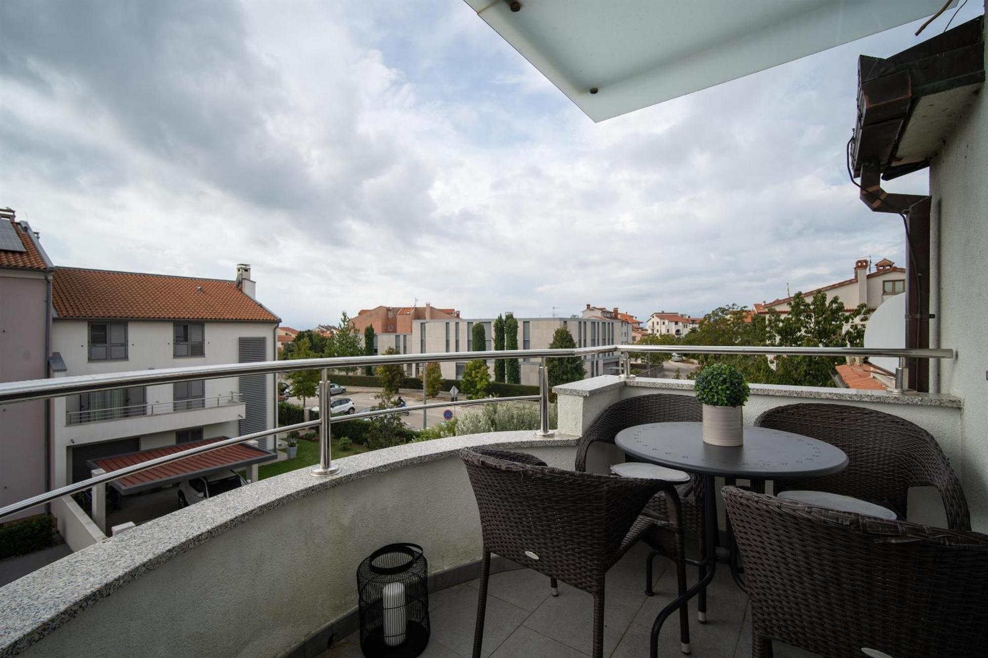 רוביני Apartments Valbruna מראה חיצוני תמונה
