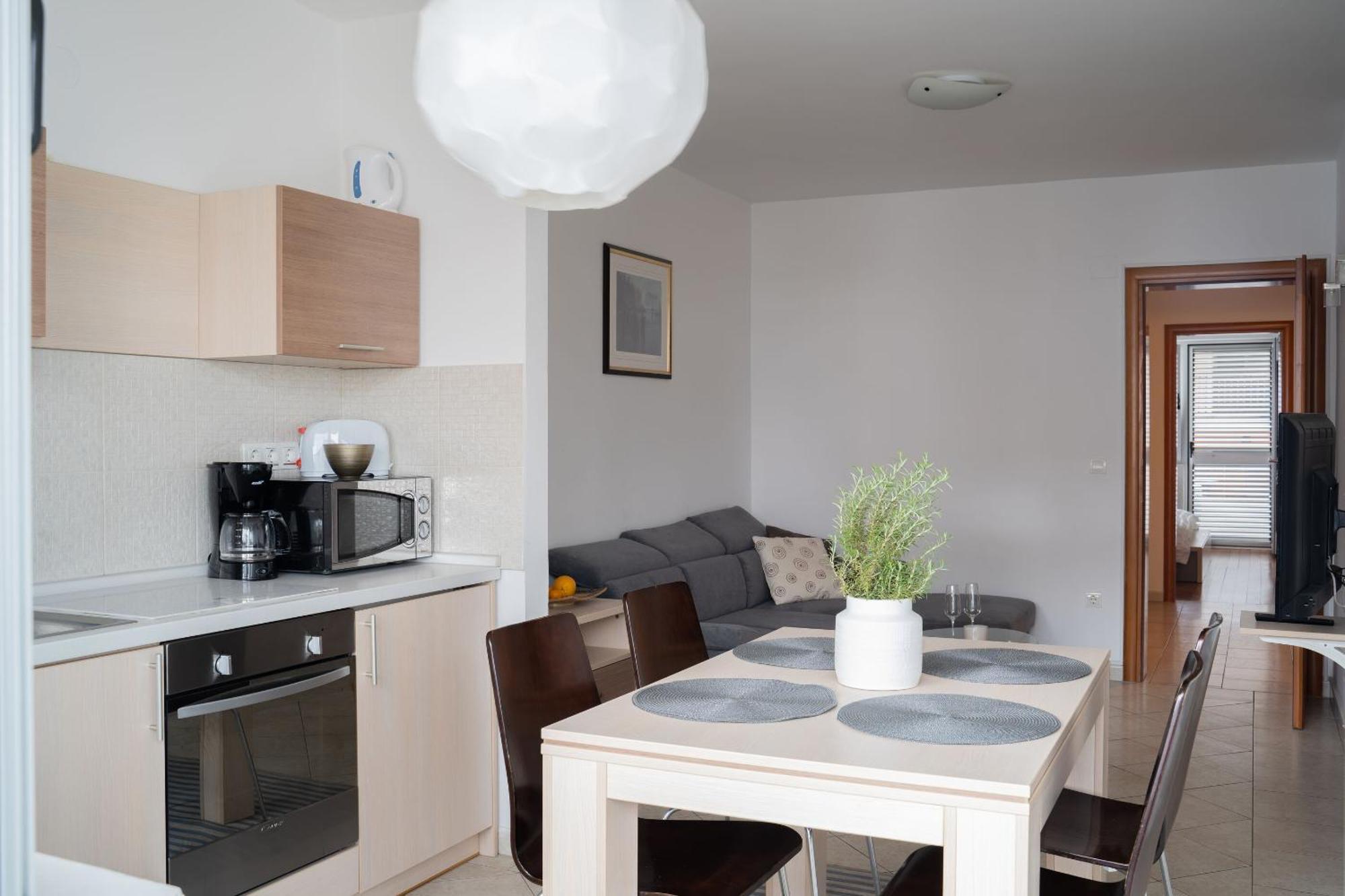 רוביני Apartments Valbruna מראה חיצוני תמונה