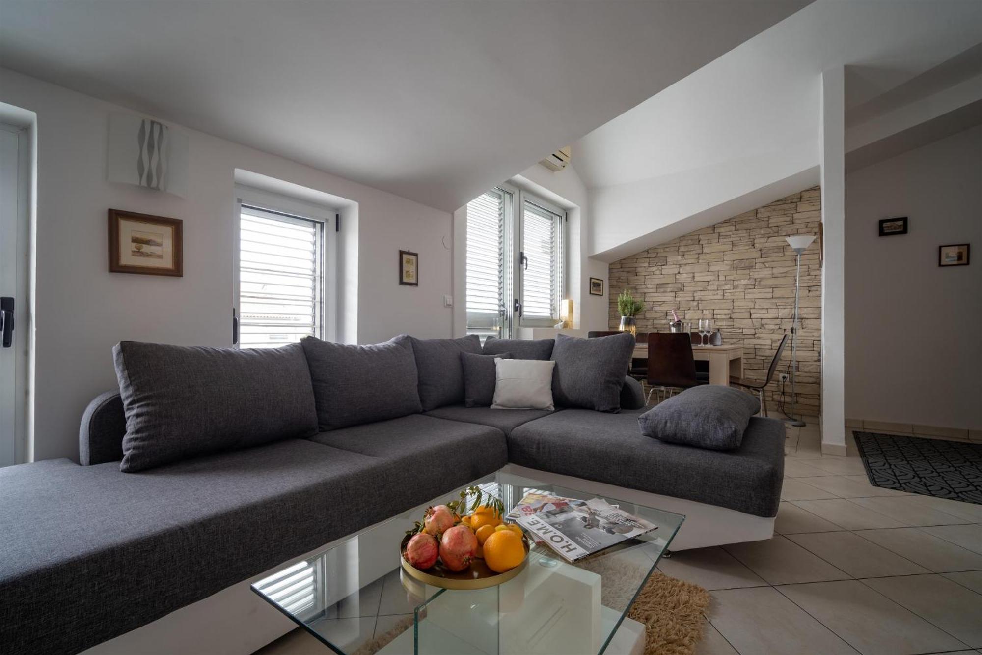 רוביני Apartments Valbruna מראה חיצוני תמונה