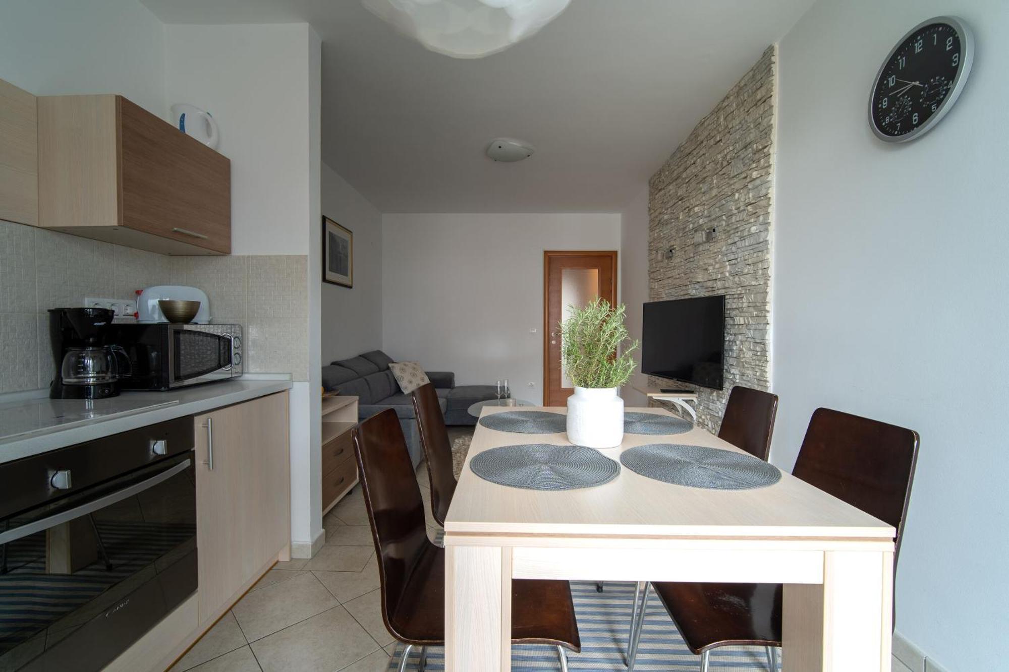 רוביני Apartments Valbruna מראה חיצוני תמונה