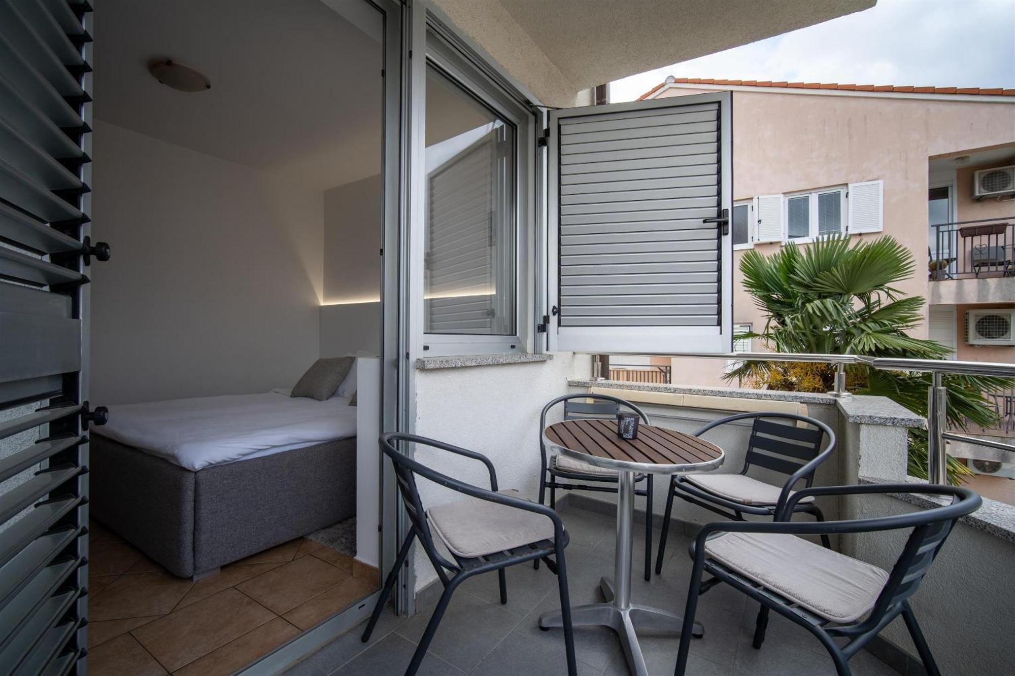 רוביני Apartments Valbruna מראה חיצוני תמונה