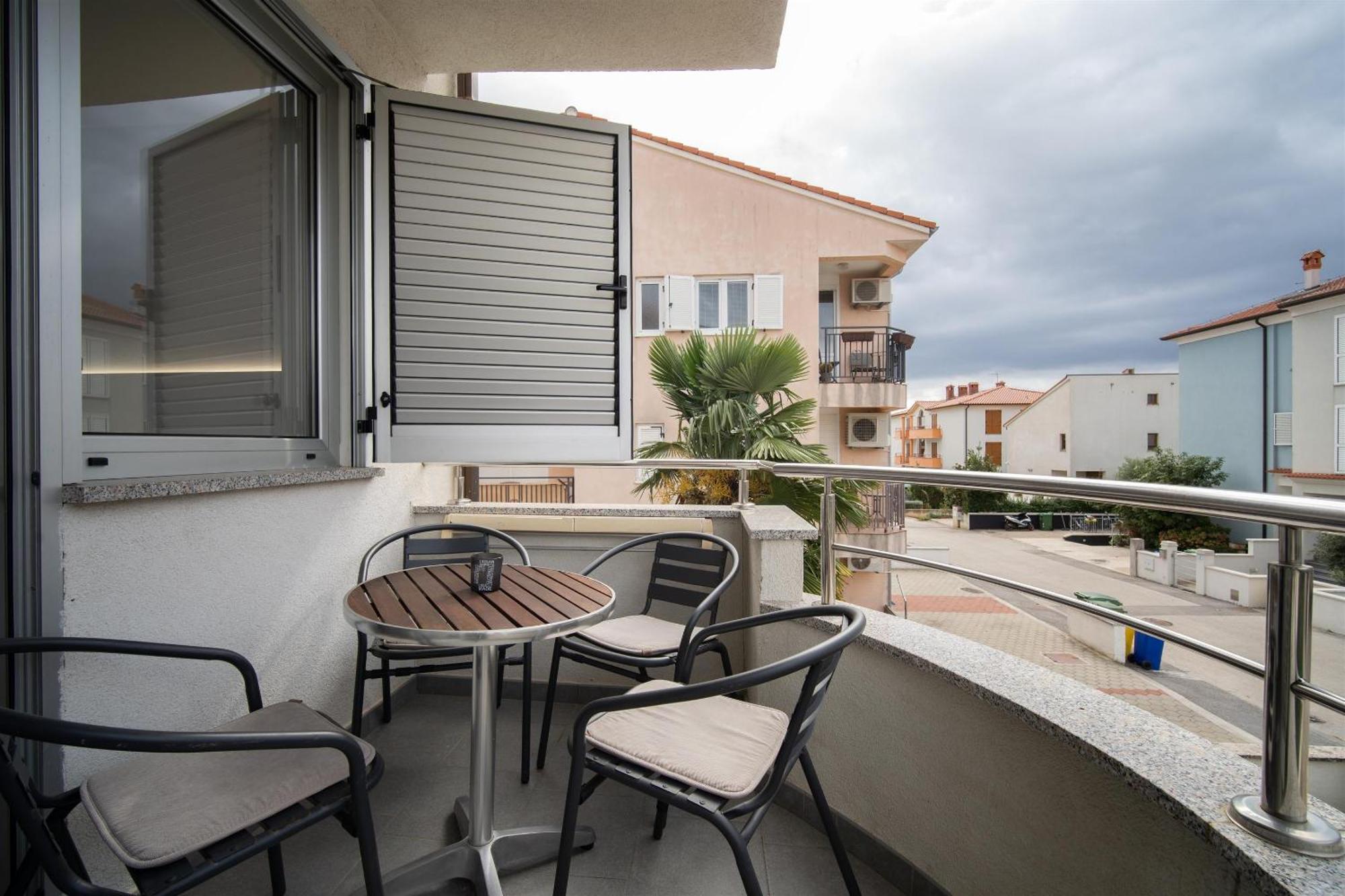 רוביני Apartments Valbruna מראה חיצוני תמונה
