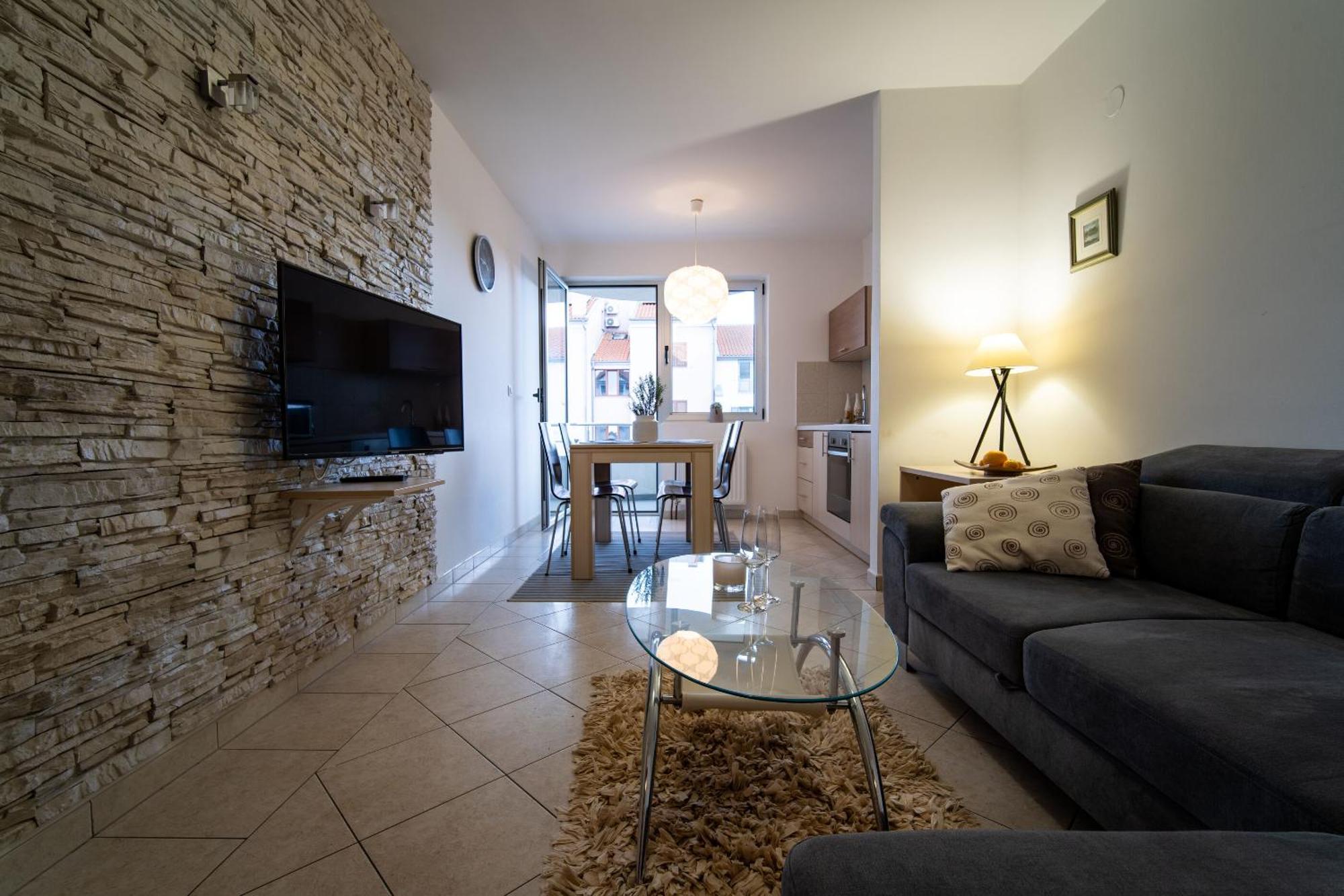 רוביני Apartments Valbruna מראה חיצוני תמונה