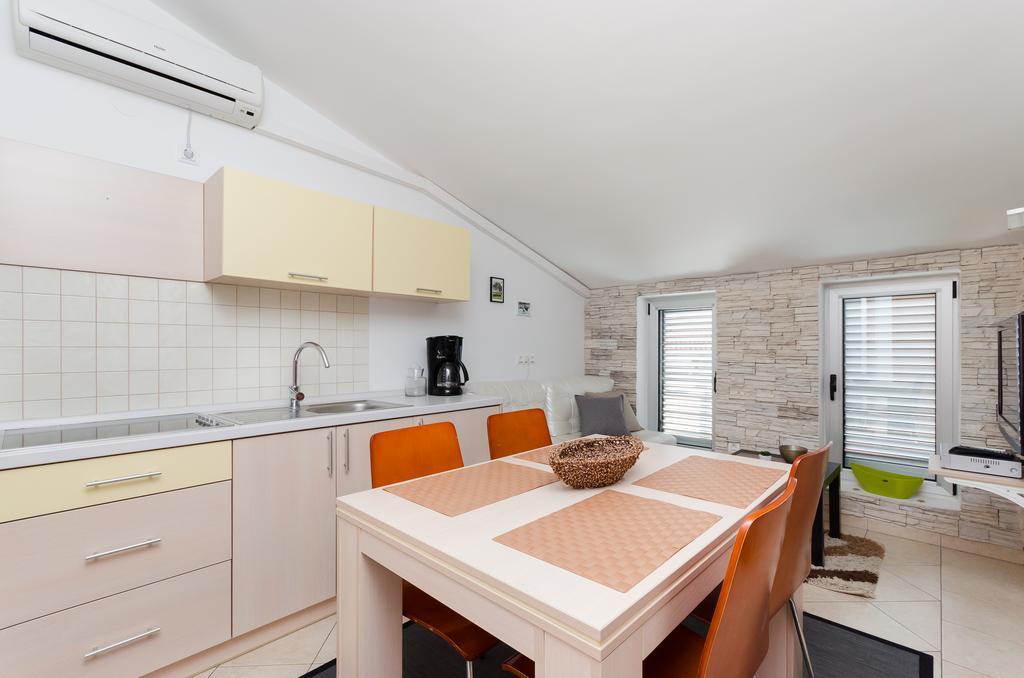 רוביני Apartments Valbruna מראה חיצוני תמונה