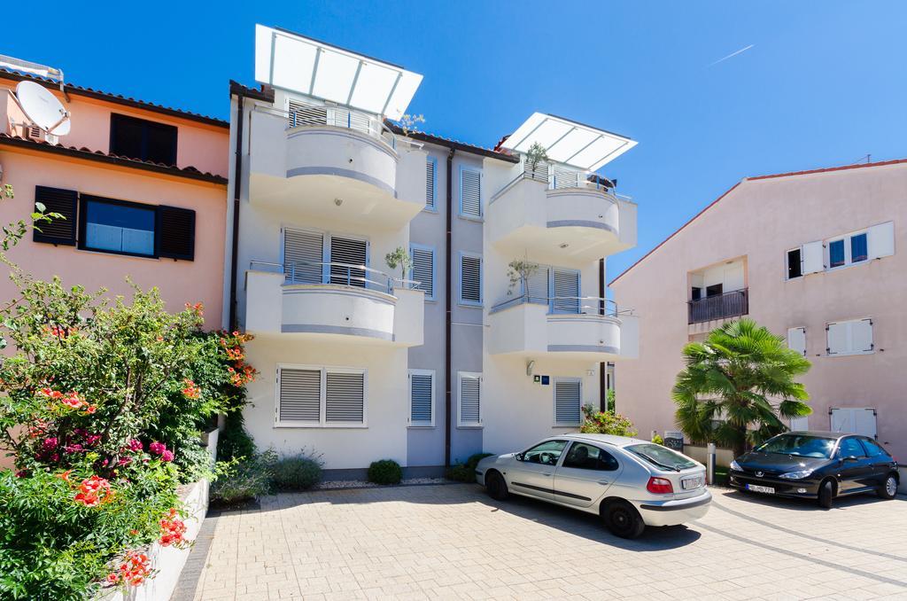 רוביני Apartments Valbruna מראה חיצוני תמונה