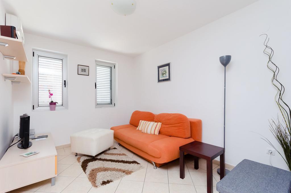 רוביני Apartments Valbruna מראה חיצוני תמונה