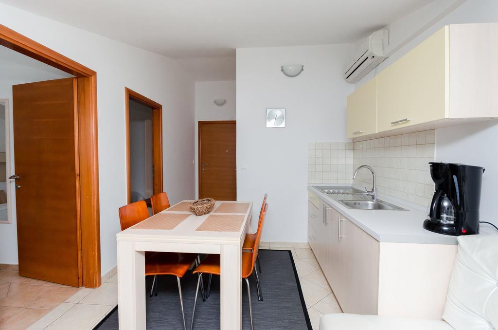 רוביני Apartments Valbruna מראה חיצוני תמונה
